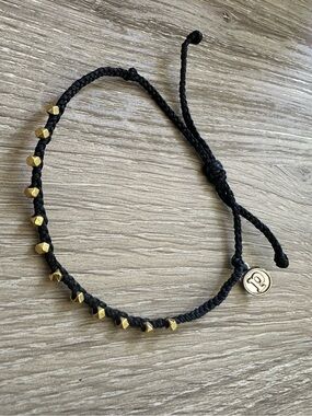 PURA VIDA Bracelet Black with Gold Studs